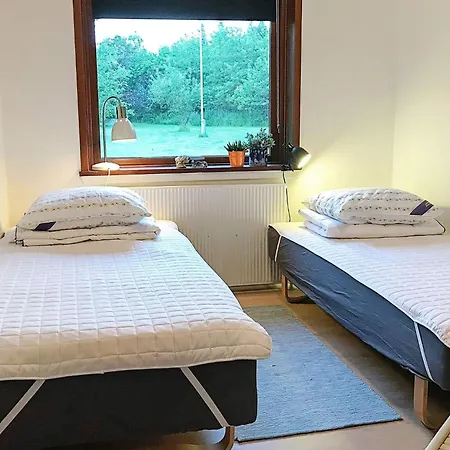 6 Person In Nykobing M 度假居